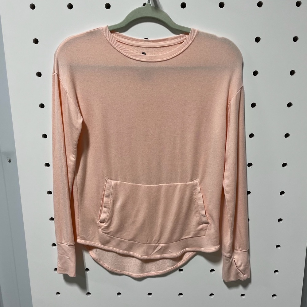 All in Motion Girls - peach Soft Stretch Top Size L